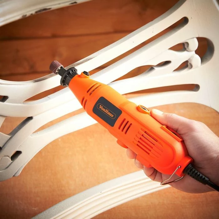 Vegël multifunksionale (rotary tool) VonHaus 3515065, me kabllo 1.8 m, 10,000–32,000 RPM, set 234 aksesorë, e zezë/portokalli