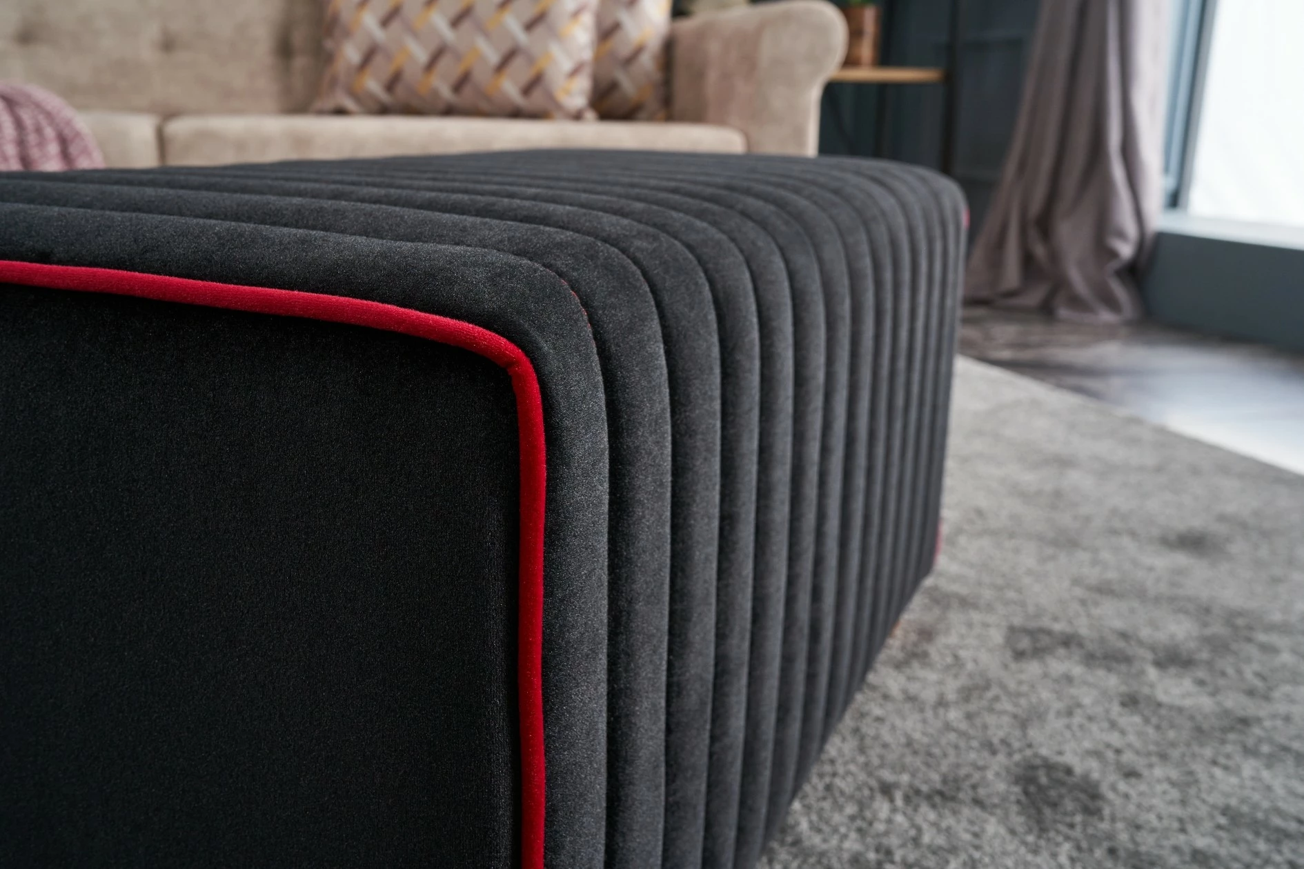 Puf modern kadife, anthracite dhe rozë, Mabel Atelier del Sofa