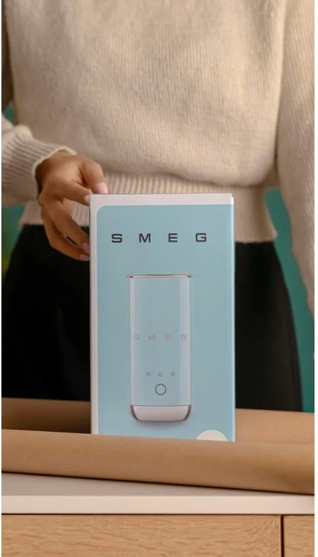Shkumëzues qumështi SMEG MFF02CREU, krem