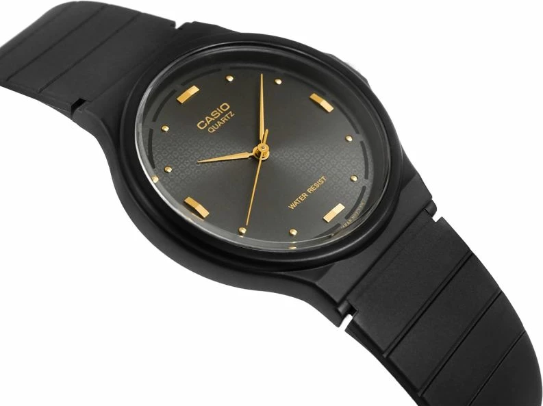 Orë dore për femra Casio, e zezë