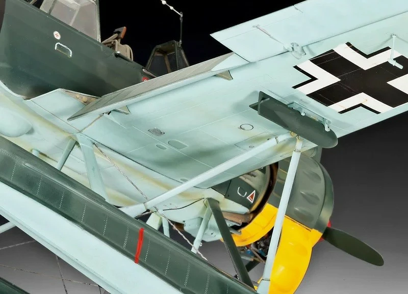 Model plastik avion Revell Arado AR 196A-3, 1:32, 34.6 cm