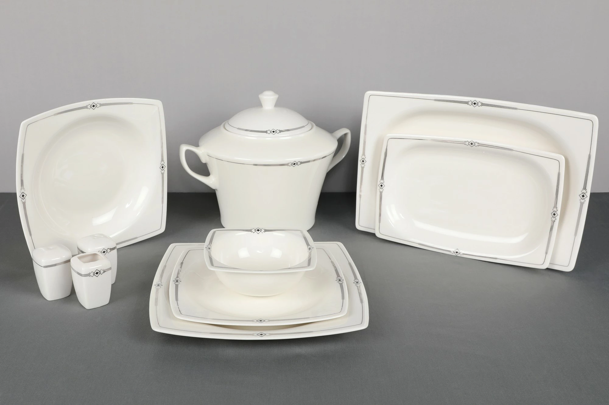 Set enësh për drekë (62 copë), Hermia Concept, BNMR62YT1060520