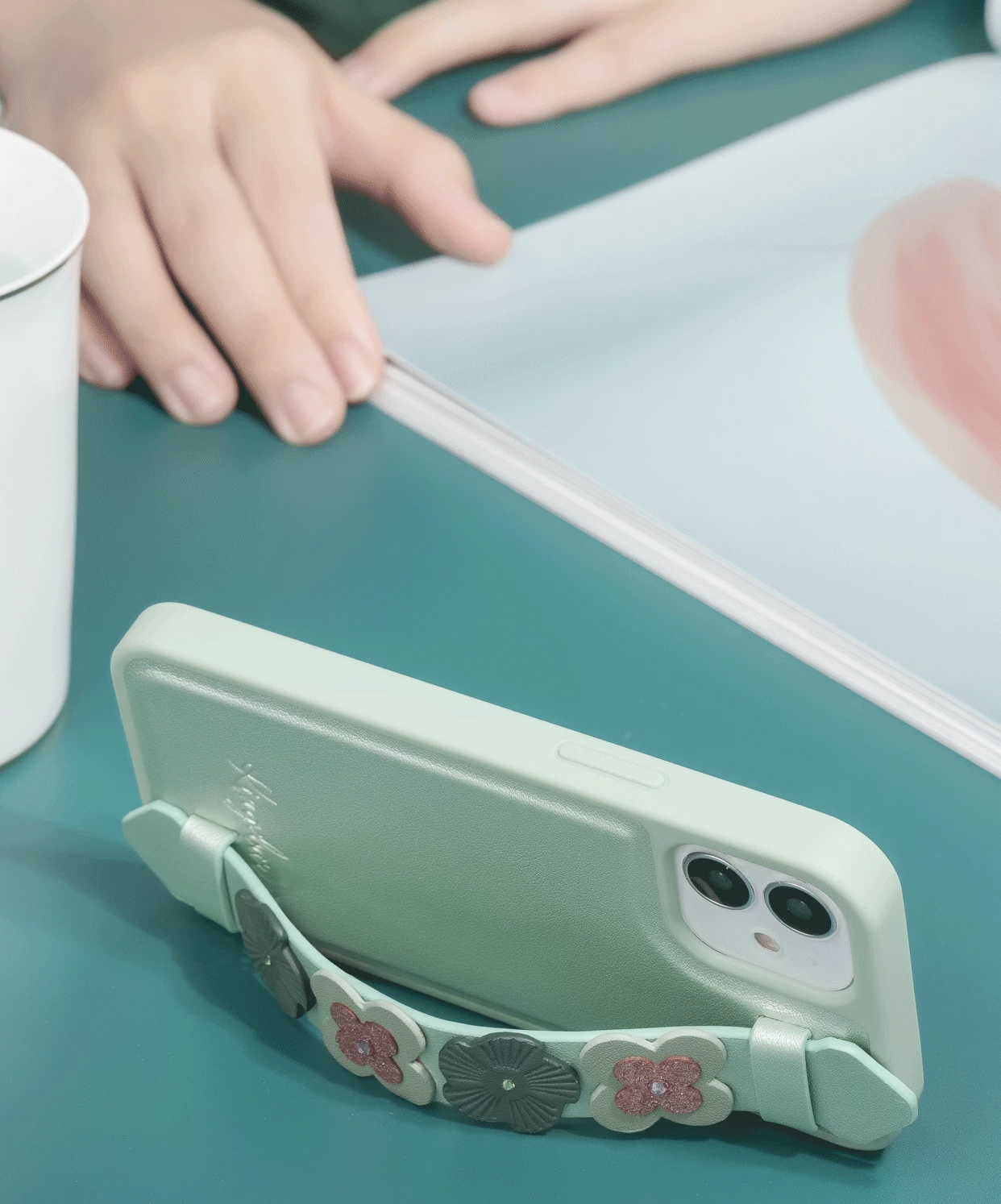 Mbështjellës Kingxbar Sweet Series për iPhone 12 mini, me kristale Swarovski, Kaltër