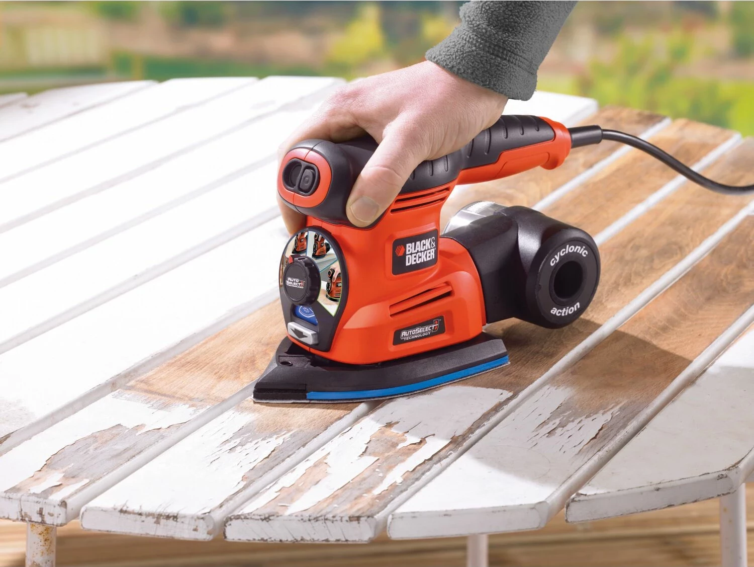 Lëmues vibrues Black&Decker KA280K 220 W 4n1, me kolektor pluhuri, set aksesorësh