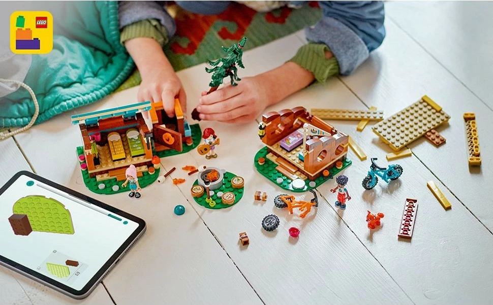 Set LEGO Friends 42624, kamp aventure, kabina të vogla, me figurina dhe biçikleta