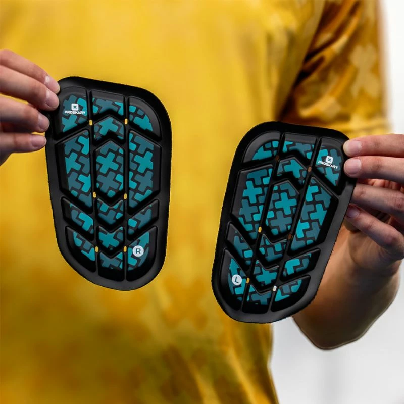 Mbrojtëse këmbësh futbolli Proskary, unisex