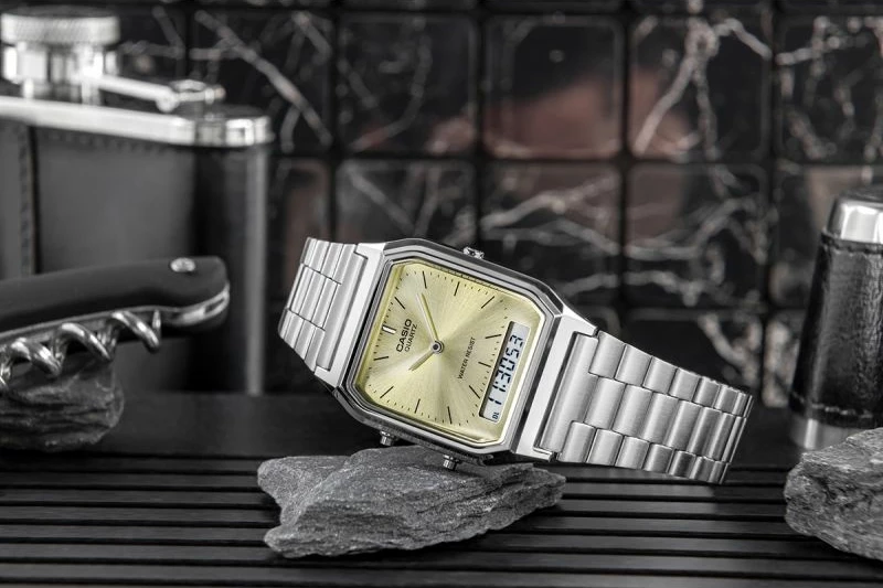 Orë dore për femra Casio, argjend