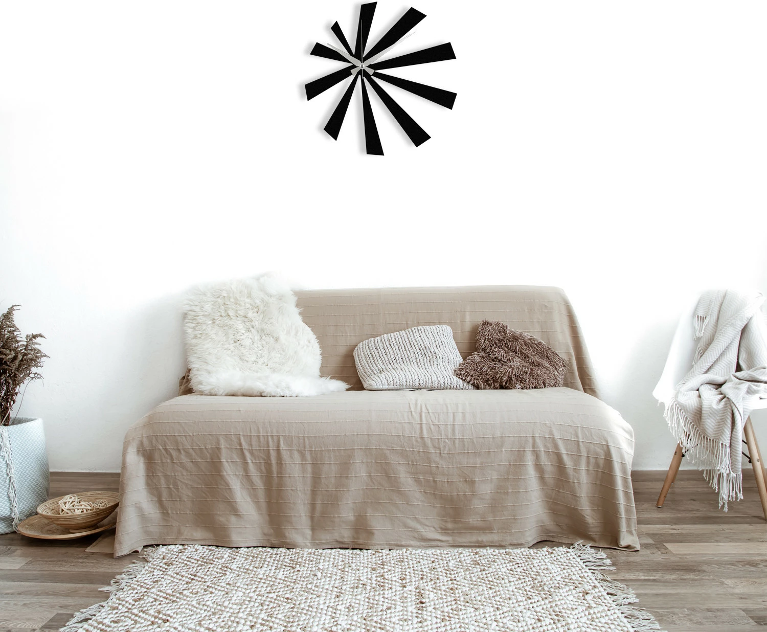 Orë muri dekorative prej metali, Wallity Enzoclock - S024, e zezë, 48x48cm