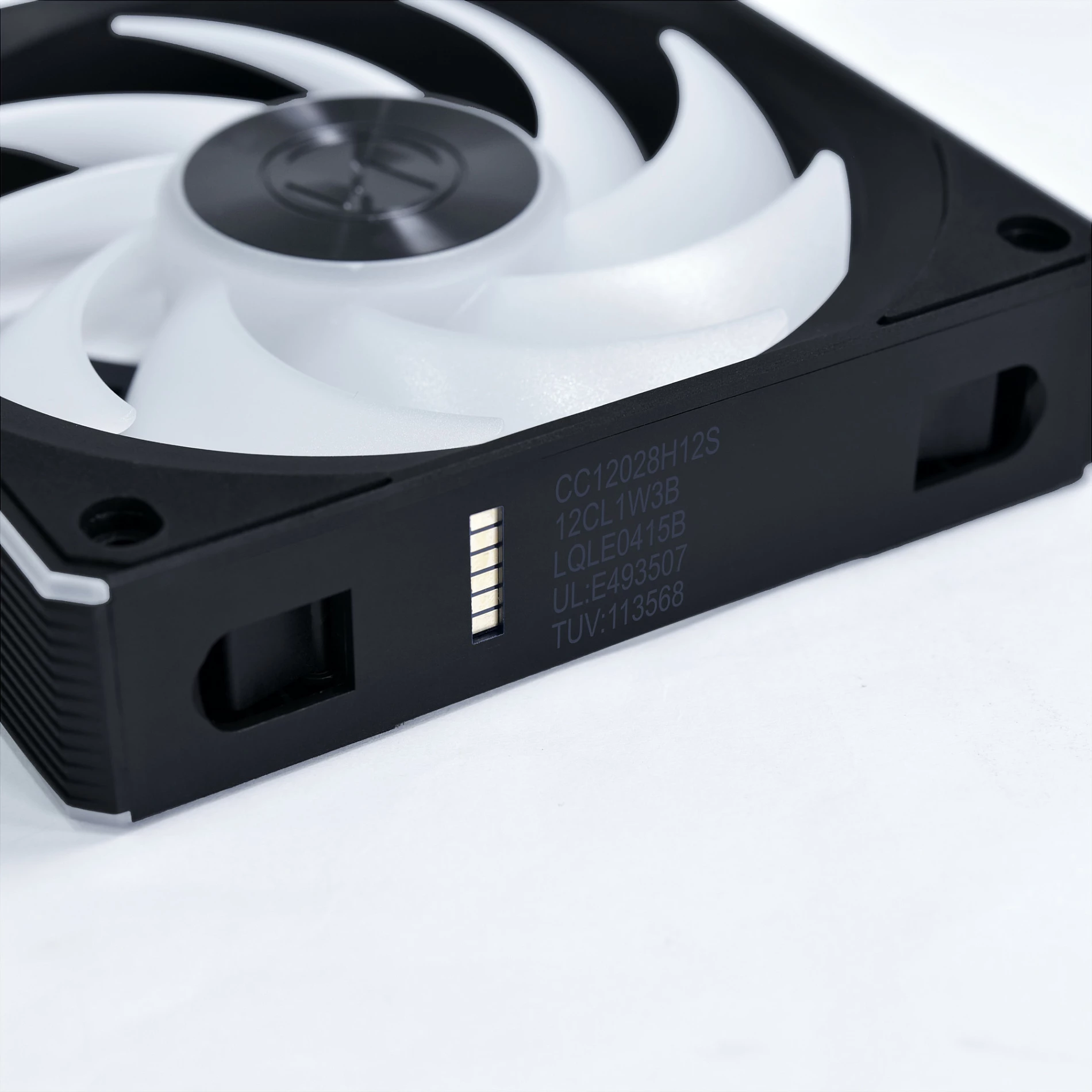 Ventilatorë për kasë Lian Li UNI FAN CL120, 120mm, RGB, Wireless, 3 copë