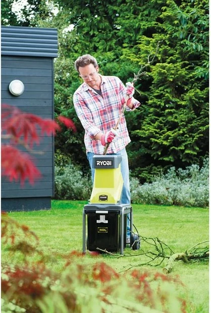 Makineri copëtimi Ryobi RSH2545B, 2500W, 40L, e gjelbër