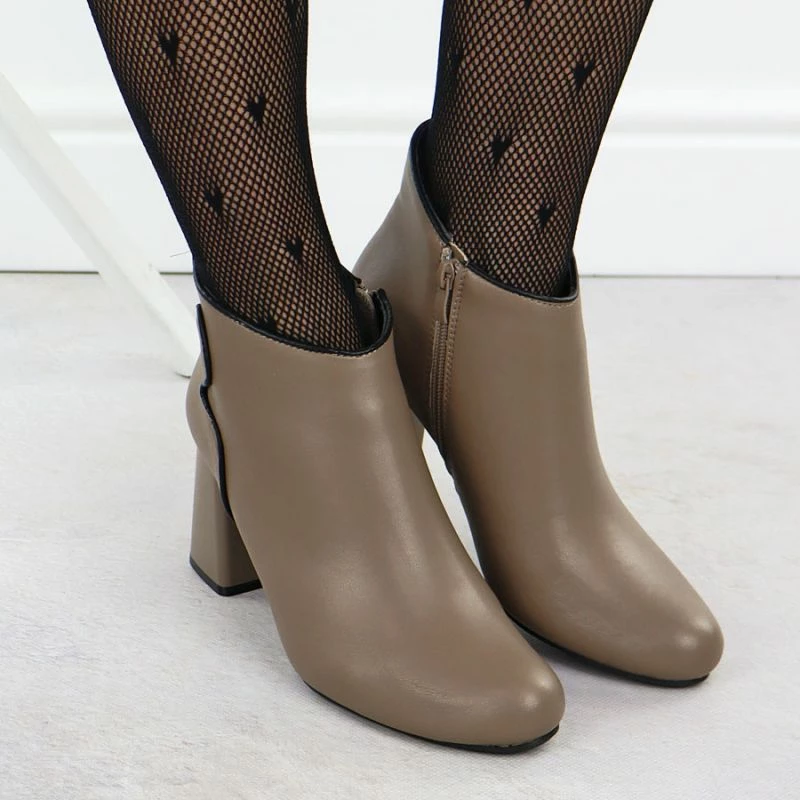 Çizme të shkurtra femrash Jezzi OLI21-2, bezhë