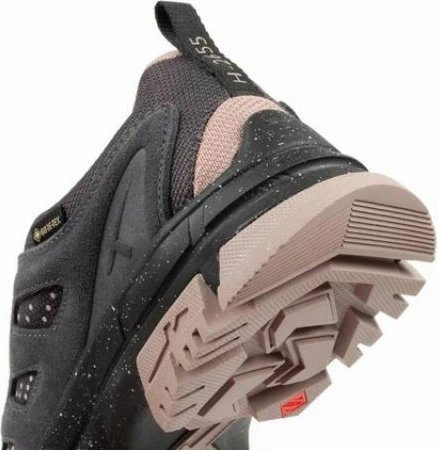 Atlete femra Tamaris, vjollce