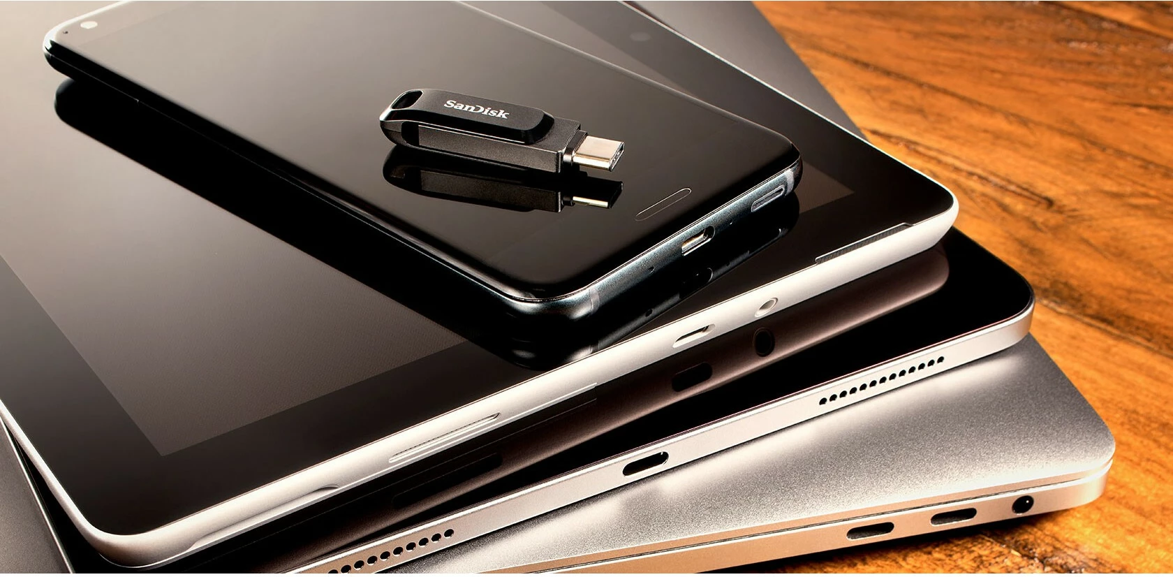 USB SanDisk Ultra Dual Drive Go, 512 GB, USB Type-A / USB Type-C, 3.2 Gen 1, 150 MB/s, Swivel, Black