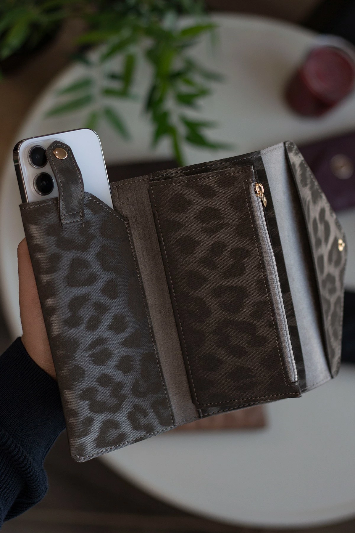 Portofol për gra Zoozie Bags, model zarf, anthracite, leopard