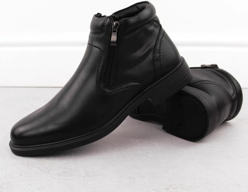 Këpucë për meshkuj Inny, të zeza