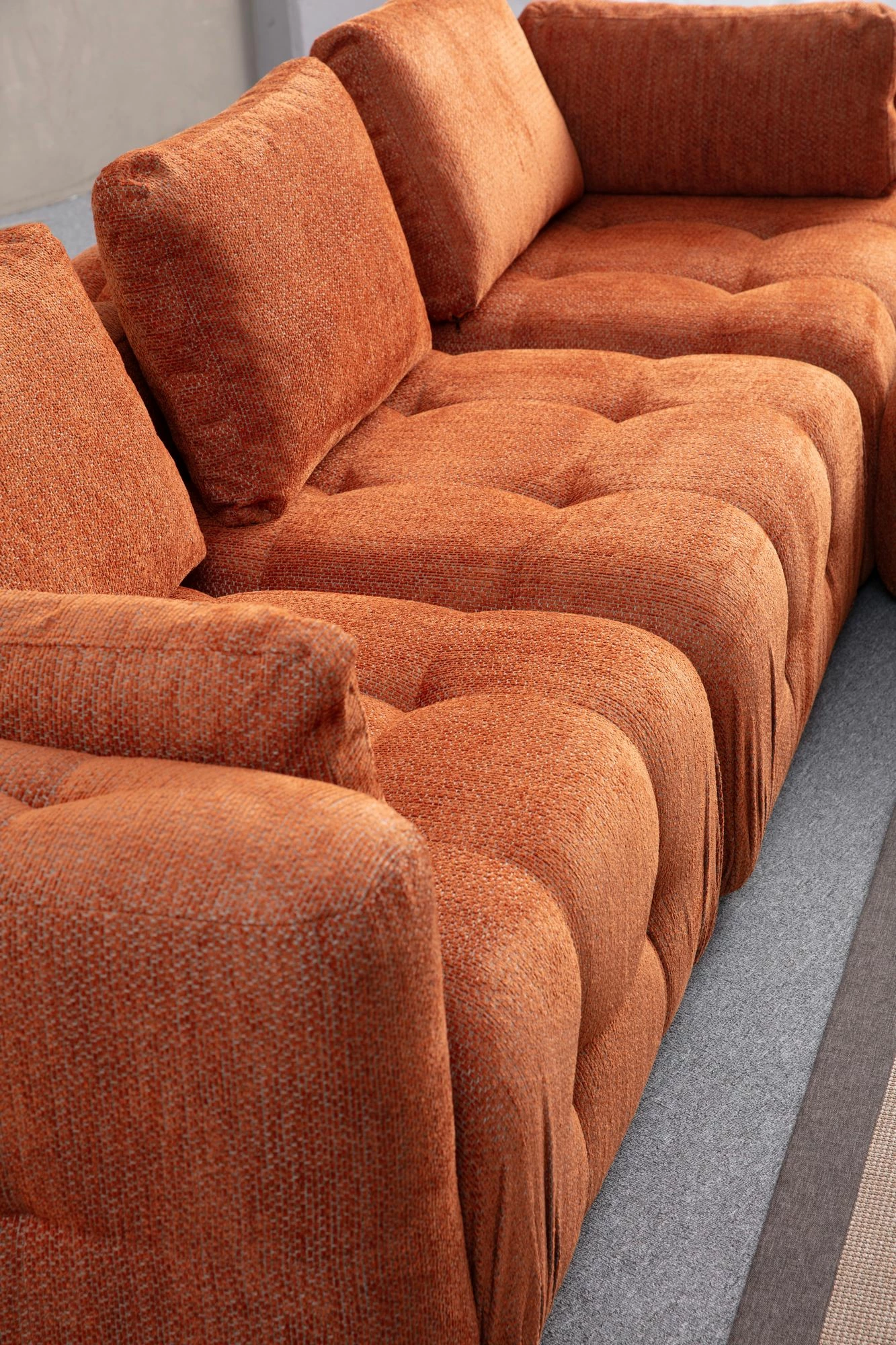 Divan treshe Amaris, portokalli, Atelier del Sofa