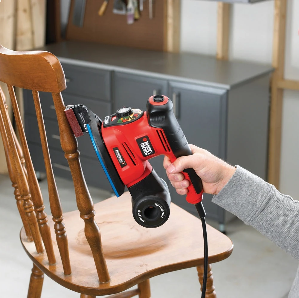 Lëmues vibrues Black&Decker KA280K 220 W 4n1, me kolektor pluhuri, set aksesorësh