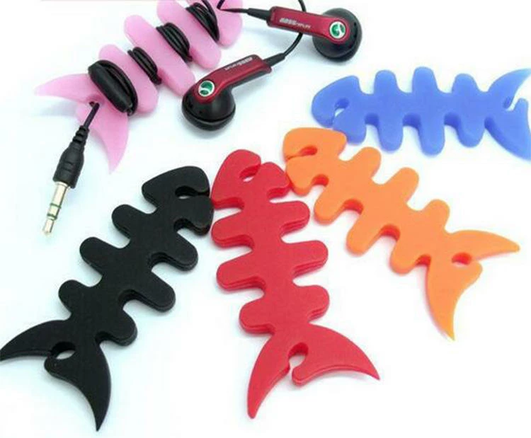 Mbështjellës kabllosh për kufje Hurtel, formë peshku, plastikë, zi